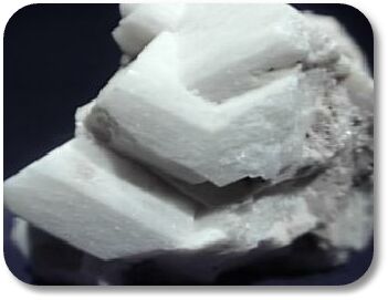 albite